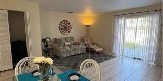 1005 SW 48th Terrace Gallery 7