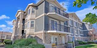 Beautiful 3 Bedroom Condo in Sandy! Beautiful 3 Bedroom Condo in Sandy! Gallery 1