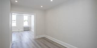 67-17 Myrtle Avenue Gallery 12