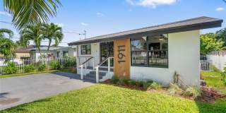 1911 SW 57th Ave Gallery 1