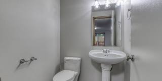 Spacious 4 Bedroom/2.5 Bath Hazell Dell Home! Gallery 15