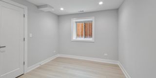 4626 Ashland Gallery 4