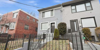 1204 TRENTON Place SE Gallery 2