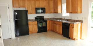 3 Bedroom, 2.5 Bath Two Level Townhouse Gallery 9