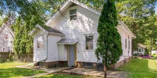 1050 17th Street NE, Cedar Rapids Gallery 1