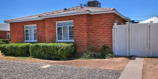 1923 W Earll Drive Gallery 4