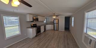 2Bedroom /1.5 Bath Mobile in Mims Nicely Updated Gallery 17