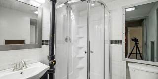 Centrally Located Property Gallery 14
