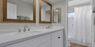 5633 West Bloomfield Road Gallery 45