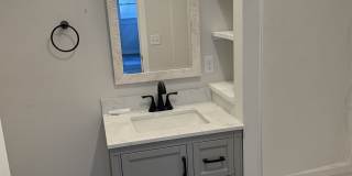 914 Lakeside Avenue Gallery 8