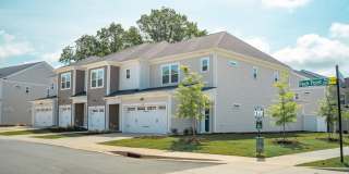 Oak Lake Townhomes Gallery 50