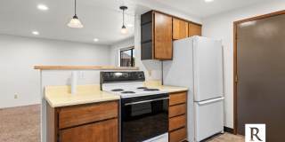 2 Bed / 1 Bath Home with Fenced Backyard in South Medford Gallery 7