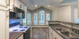 The Hamilton Apartments Gallery 34