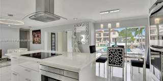 2321 SE 15th St Gallery 8