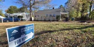 1025 Bradley Ln Gallery 1