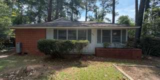 Classic 3BR/2BA Mid-Century Ranch on Ridge Road Gallery 18