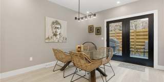 240 E Jefferson St Gallery 22