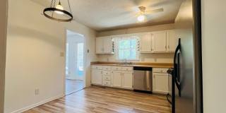 3 Bedroom and 2 Bath Home (No Pets) Gallery 8