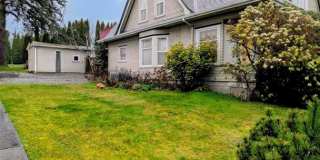 Large Home for Available for Preleasing in Historic York Neighborhood! Gallery 1