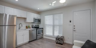 1809 Bennett 1809 Bennett Gallery 10