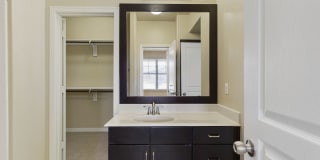 The Berkeley Luxury Apartment Homes Gallery 16