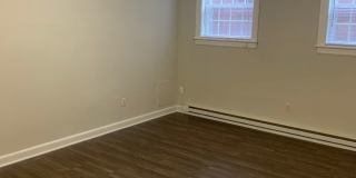 Colonial Arms Apartments | 807 West End Blvd Apt C-1 Gallery 2