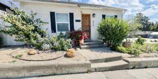 Charming 2 Bedroom, 1 Bathroom Home in Arroyo Grande Gallery 1