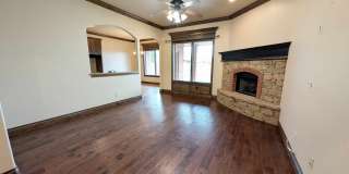 3 Bed Plus Study in Mustang Schools Gallery 4