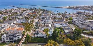 Premier Location in Corona Del Mar for 12-Month Lease Gallery 26