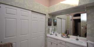 Bright Holladay 4 Bed Home – High Ceilings in Prime Location!! Gallery 10