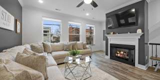 127 East 8th Avenue Gallery 7