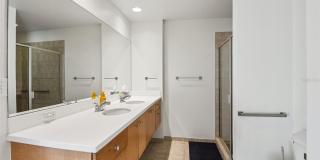 1208 E KENNEDY BOULEVARD Gallery 12