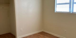 3/2/2 Newly painted! ALL BILLS PAID! Gallery 18