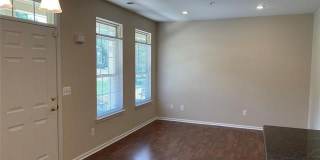 530 RED OAK Court Gallery 6