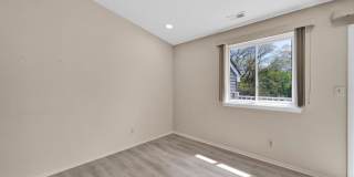 306-B MULBERRY Cove Gallery 12