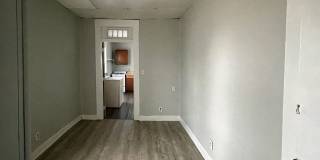 AVAILABLE NOW! Close to Campus Gallery 7