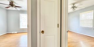 Updated 3 Bedroom Convenient to W Friendly Ave & New Garden Rd! Gallery 15