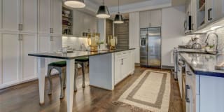 The Christopher Gallery 9