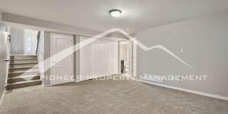 Stylish Townhouse 2bed / 2bath, 2 car garage and AC in Gated Community Near Powers Corridor Gallery 19