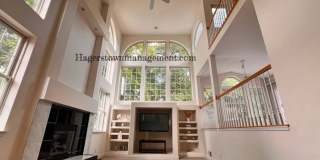 Luxury Home in Woodbridge Luxury Home in Woodbridge Gallery 13
