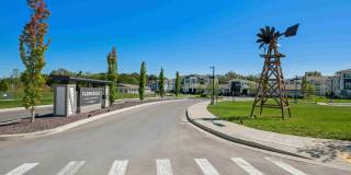 Farmhouse Luxury Apartments Gallery 52