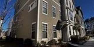 2568 Morehead Street Gallery 1