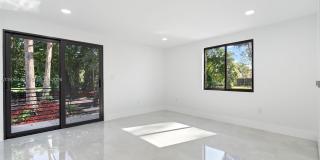 4800 SW 61st Ave Gallery 22
