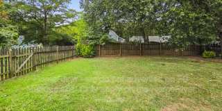 9444 Stately Oak Ln Gallery 18