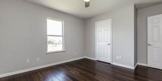 Culdesac Home on Over Half an Acre! Pet friendly and 6-12 month leases! Gallery 6
