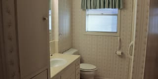 1700 Ellen Street Gallery 28