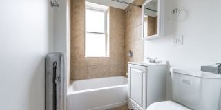 1516 W 78th Street Gallery 3