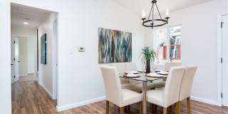 534 Jeffree Street Gallery 10