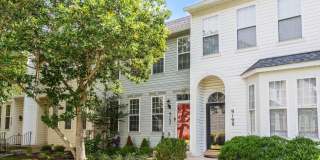 9197 CARRIAGE HOUSE Lane Gallery 1