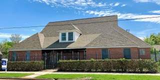616 Pine Street Gallery 1